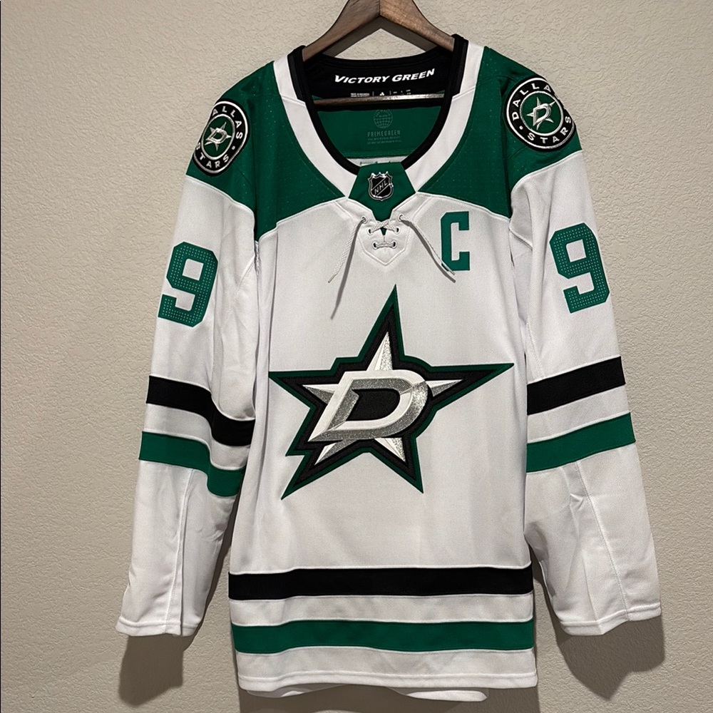 Dallas Stars Adidas Authentic Hockey Jersey. #9 Mike Madano. Size 60 XXXL.